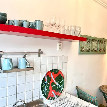 Cosy Art Flat At Downtown *