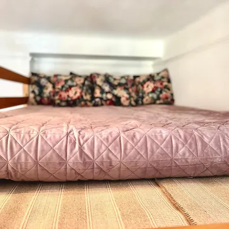 Cosy Art Flat At Downtown بودابست